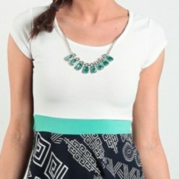 Tribal Print Mini/Midi Dress With Necklace - Picture 3 of 3